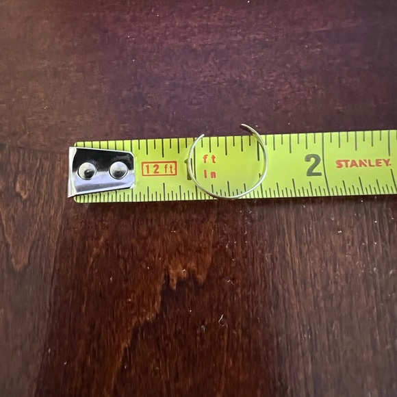 (2) 14k and (1) 10k white gold toe rings - Picture 13 of 14